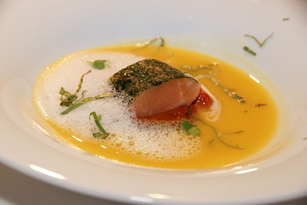 meal, salmon, soup-638075.jpg